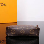 LV Mini Pochette Accessoires - Image 5