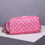 LV Escale Neverfull MM Tote - Image 5