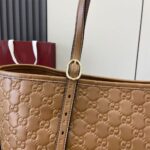 GG Emblem large tote bag - Image 5