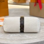 LV Pochette Mia(HIGH-END GRADE) - Image 5