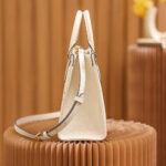 Louis Vuitton ONTHEGO PM - Image 5