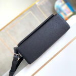 Louis Vuitton MYLOCKME - Image 5