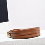 Prada Arque leather shoulder bag - Image 5