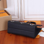 LV ONTHEGO MM - Image 5