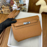 Hermes Kelly Depeches 25 Pouch - Image 5