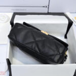 CHANEL 19 HANDBAG - Image 5