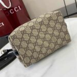 GG Emblem small bucket bag - Image 5