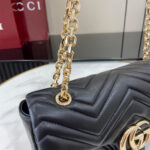GG Marmont medium shoulder bag - Image 6