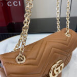 GG Marmont medium shoulder bag - Image 5