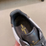 Louis Vuitton Rivoli Sneaker - Image 6
