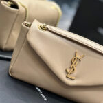 YSL calypso small in plunged lambskin - Image 6