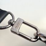 LV Keepall Bandoulière 25 - Image 6