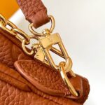 LV Pochette Liv - Image 6