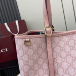 GG Emblem large tote bag - Image 6