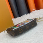 LV Mini Pochette Accessoires - Image 6