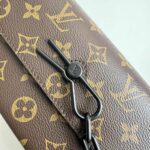 LV Steamer Wearable Wallet - Image 6