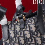 Dior Medium Signature Bucket Bag - Image 6