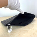 LV Discovery Pochette - Image 6