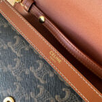 WALLET ON CHAIN MARGO in TRIOMPHE CANVAS and calfskin(High-end Grade) - Image 6