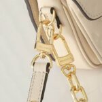 LV Pochette Métis East West - Image 6