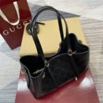 GG Emblem medium tote bag - Image 6