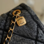 Chanel MAXI FLAP BAG(HIGH-END GRADE) - Image 6