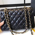 Chanel SMALL CLASSIC HANDBAG - Image 6