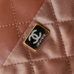 CHANEL 22 HANDBAG(high-end grade) - Image 6