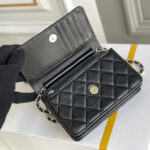 Chanel MINI WALLET ON CHAIN - Image 6