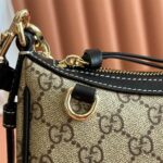 GG Emblem small shoulder bag - Image 6