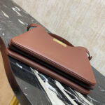 FENDI Peekaboo Soft Medium(HIGH-END GRADE) - Image 6