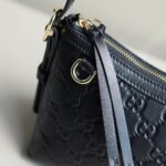 GG Emblem small shoulder bag - Image 6