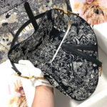 Dior SADDLE BAG - Image 6