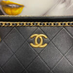 CHANEL SHOPPING BAG - Image 6