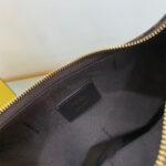 Fendi graphy Small - Image 7