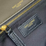 YSL calypso small in plunged lambskin - Image 7
