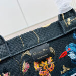 LARGE DIOR BOOK TOTE - Image 7