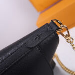 LV Lock and Walk - Image 7