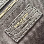 YSL Calypso large in grained lambskin - Image 7