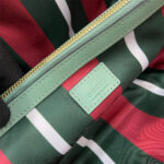 GG Emblem medium tote bag - Image 7