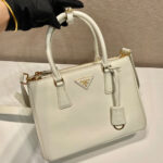 PRADA NEW Medium Prada Galleria Saffiano leather bag(high-end grade) - Image 7