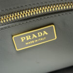 Prada Aimee medium leather shoulder bag - Image 7