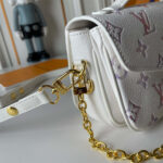 LV Pochette Métis East West - Image 7