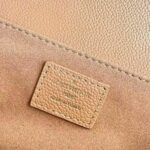 LV Pochette Métis East West - Image 7