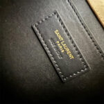 YSL envelope medium in grained leather - Image 7