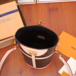 LV Duffle Bag - Image 7