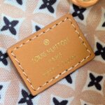 LV By the Pool NEONOE BB - Image 7