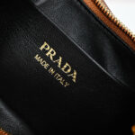 Prada Arque leather shoulder bag - Image 7