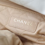CHANEL 22 HANDBAG(high-end grade) - Image 7
