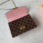 Louis Vuitton CROISETTE CHAIN WALLET - Image 7